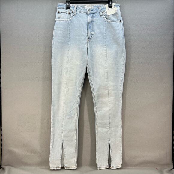 NWT Abercrombie & Fitch Jeans Women's 31/12R Light Blue Curve Love Skinny